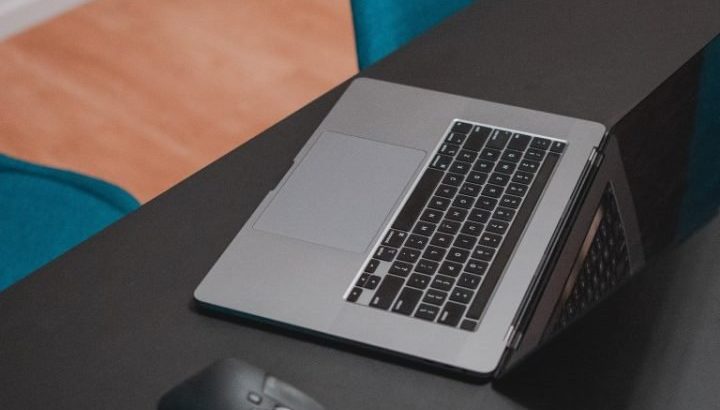 MacBook M2 à vendre, puissance et élégance réunies