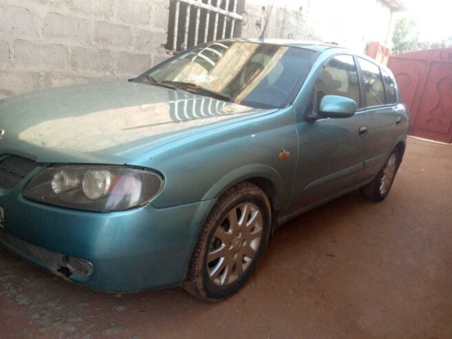 Nissan Almera