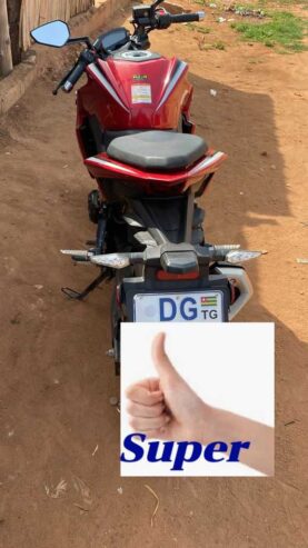 Moto DR 300 plaque DG