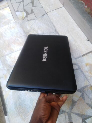 Toshiba Satellite core i3