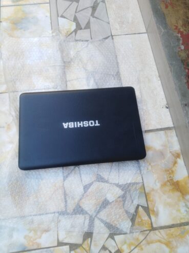 Toshiba Satellite core i3