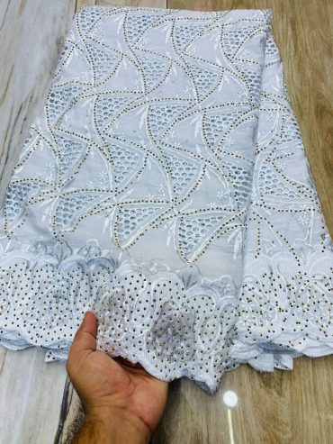 High lace pagne