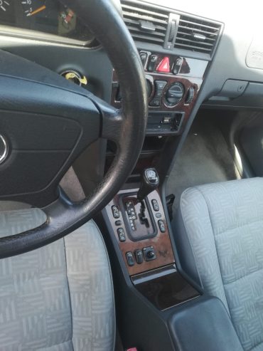 Mercedes Benz C 180