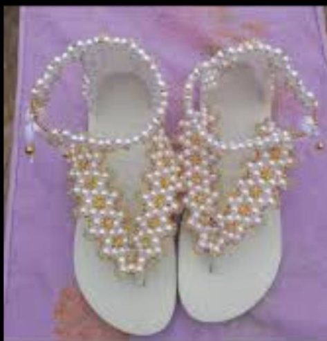 Chaussures en perles pers