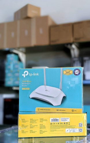 Routeur wifi TP LINK wr84