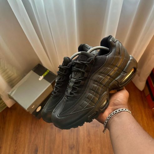 Nike Air Max 95 Essential