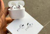 AirPods 4