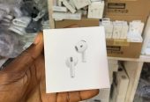 AirPods 4