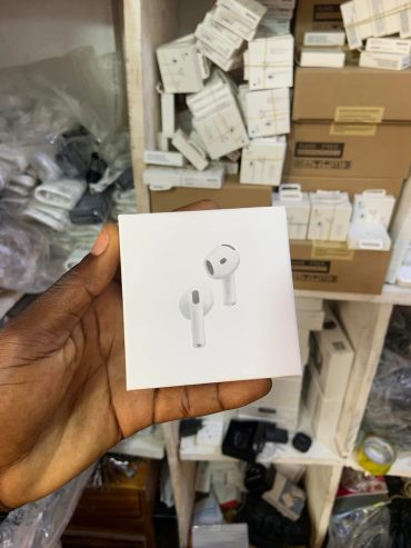 AirPods 4